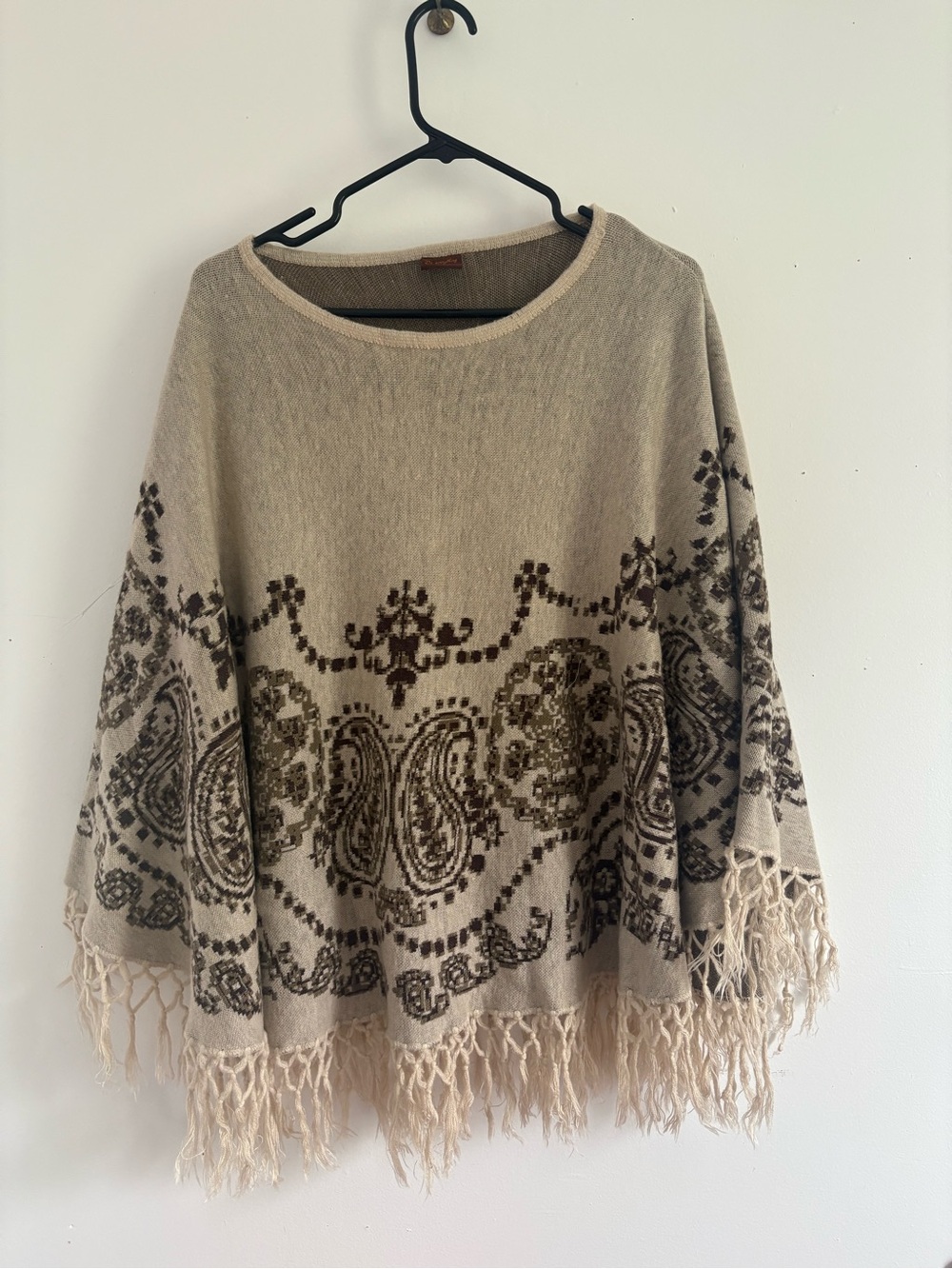 Do Everything In Love Boho Fringe Poncho Sweater One Size Beige Paisley Festive